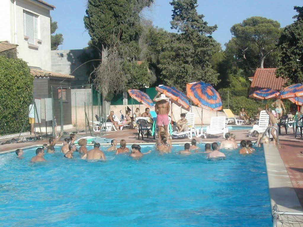 Village Vacances Le Lion De Mer Сен-Рафаель Екстер'єр фото